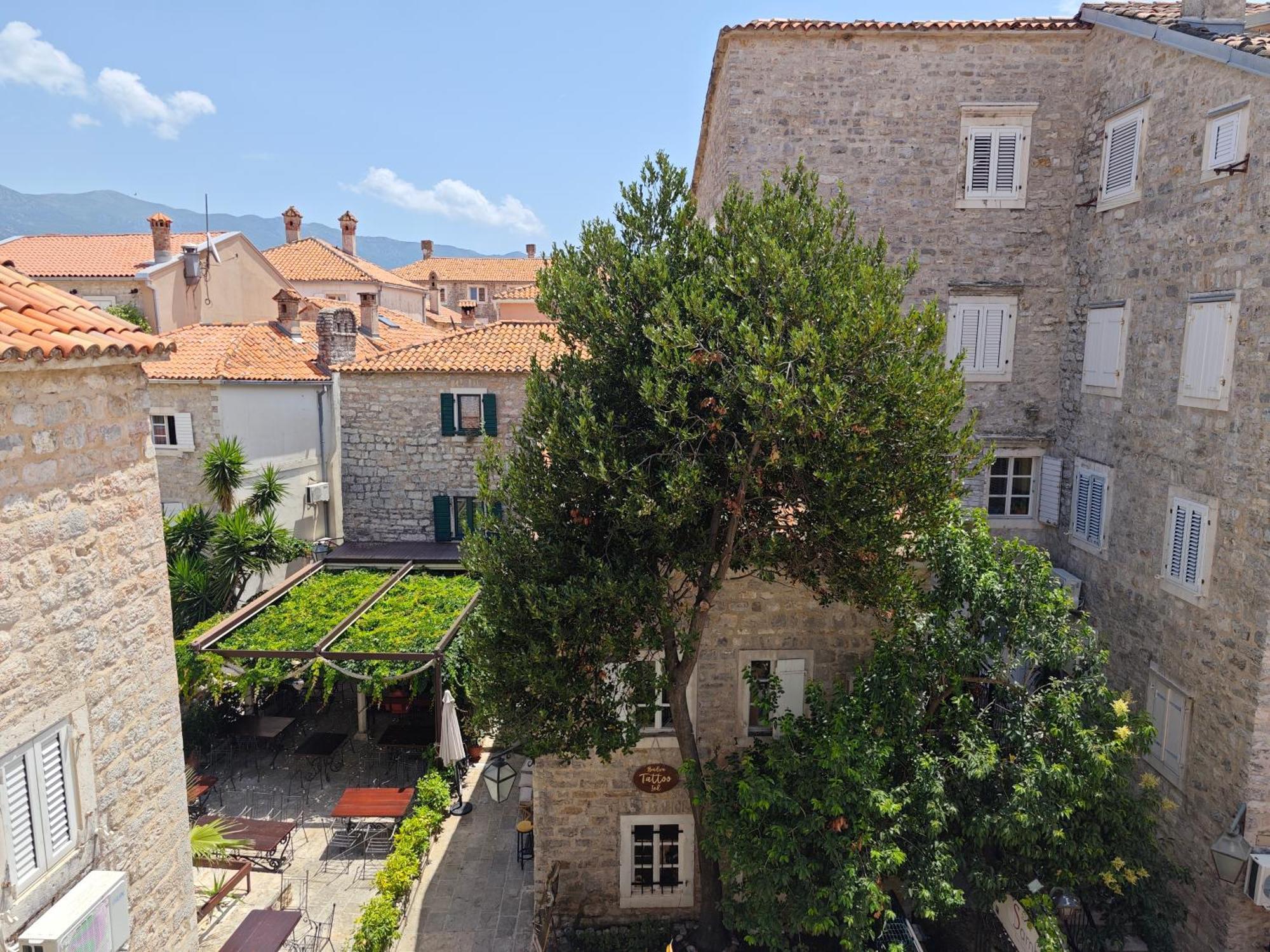 Beatrix Suites Budva Buitenkant foto