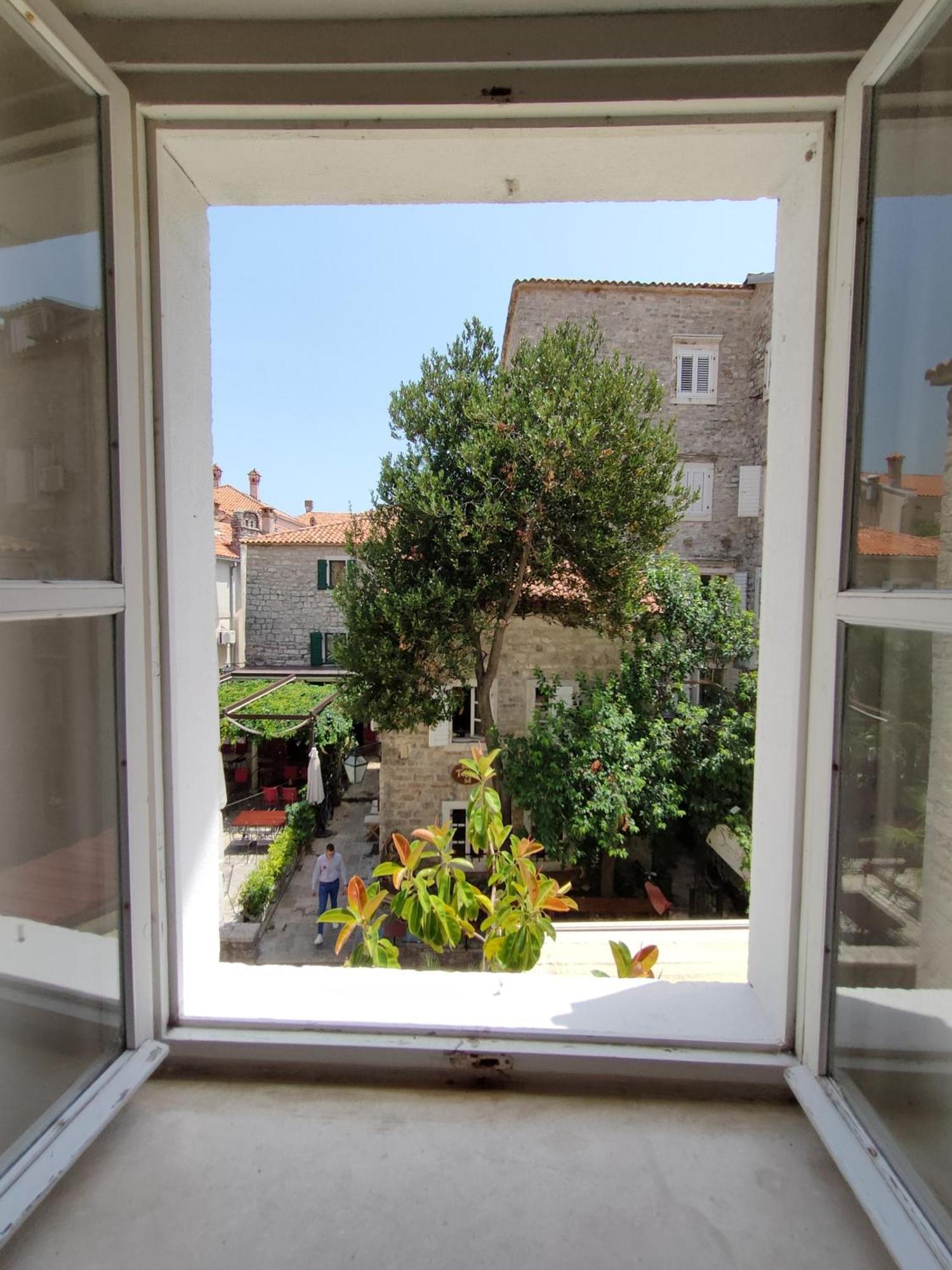 Beatrix Suites Budva Buitenkant foto