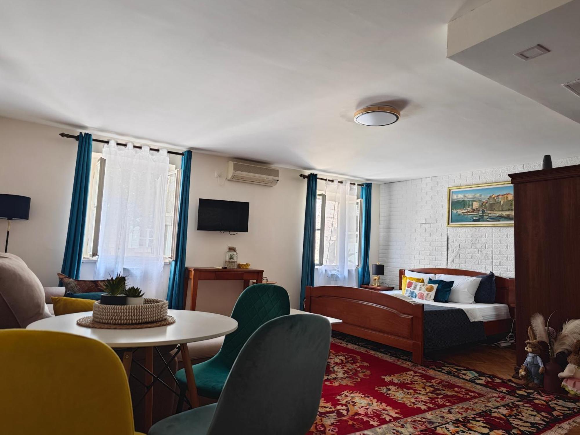 Beatrix Suites Budva Buitenkant foto